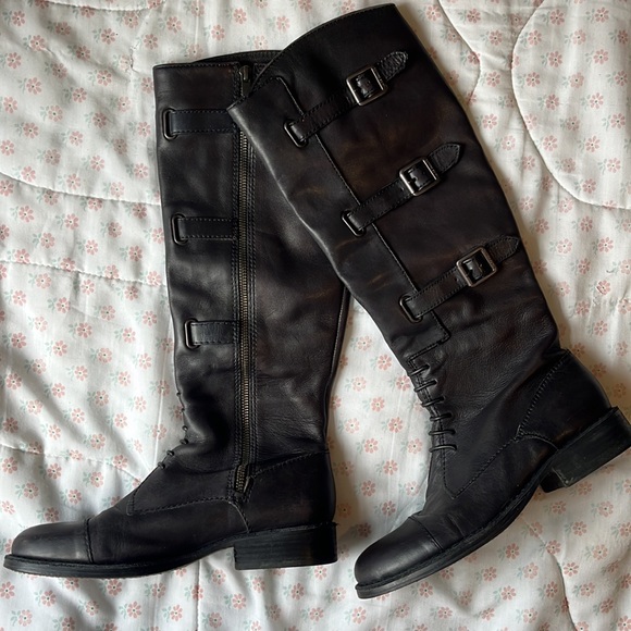 Vince Camuto black leather boots - Picture 2 of 8